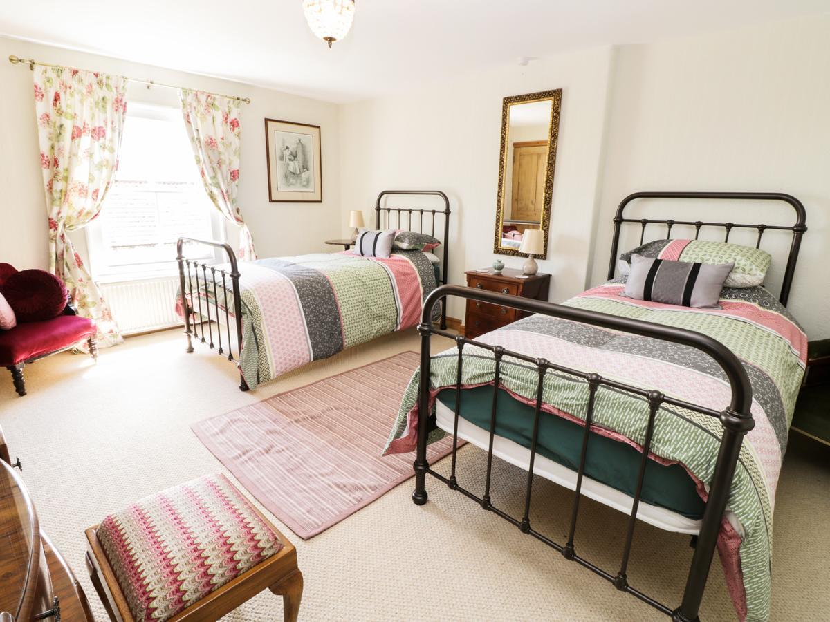 فيلا Auburn House Nawton المظهر الخارجي الصورة